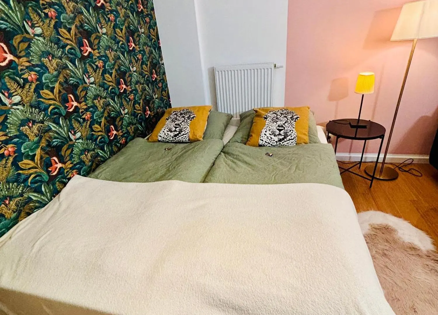 Romantisches 1 Zimmer-Apartment Mit Garten An Der Weser Bremen Apartment